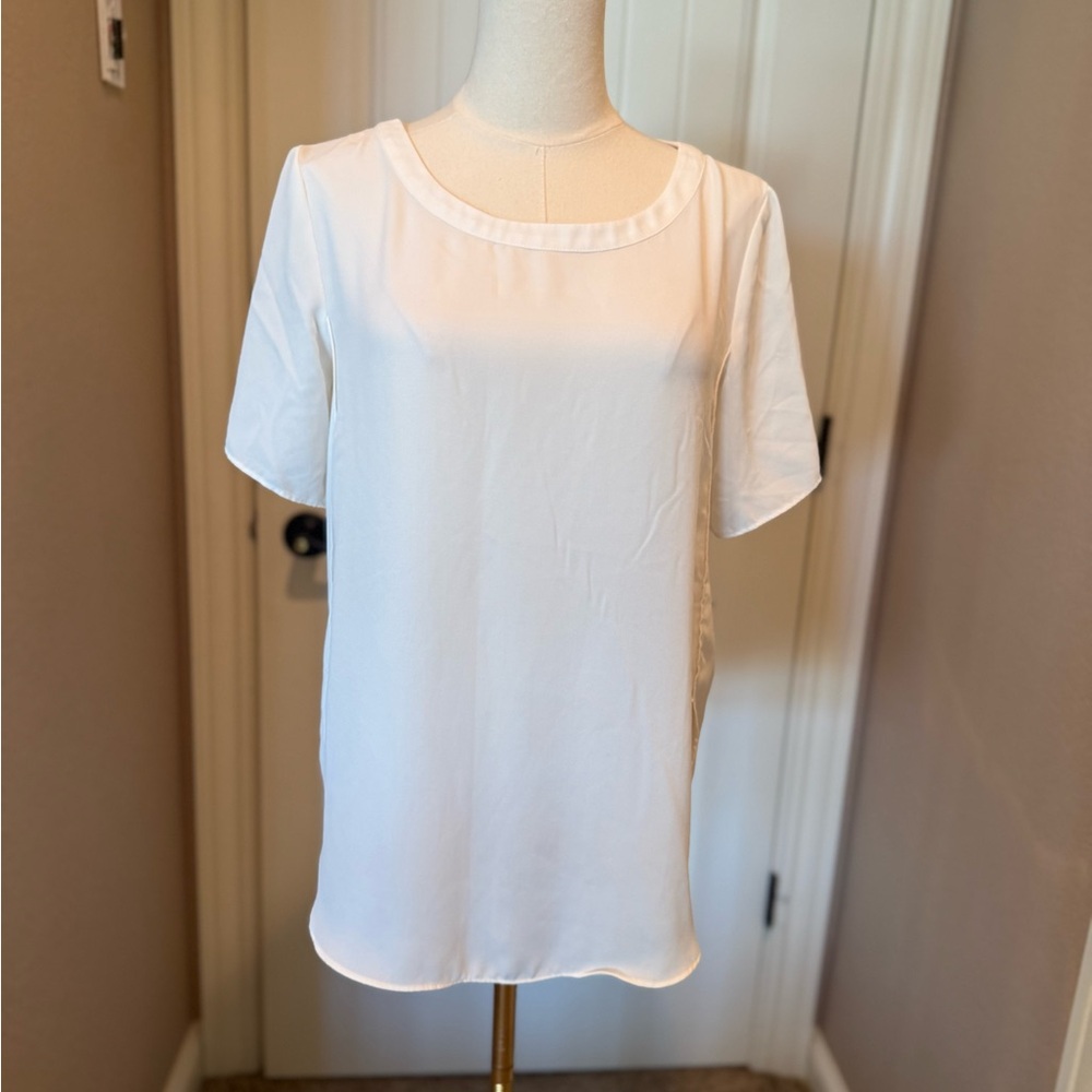 Banana Republic Classic White Short Sleeve Top